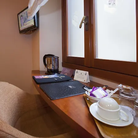 Hotel Berna 4*