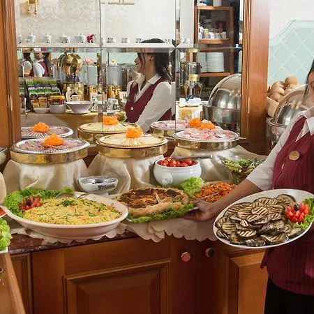 Berna Hotell 4*