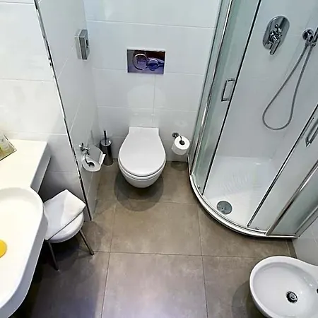Отель Berna 4*