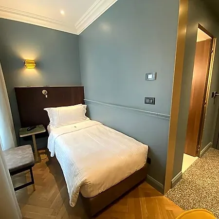 Отель Berna 4*