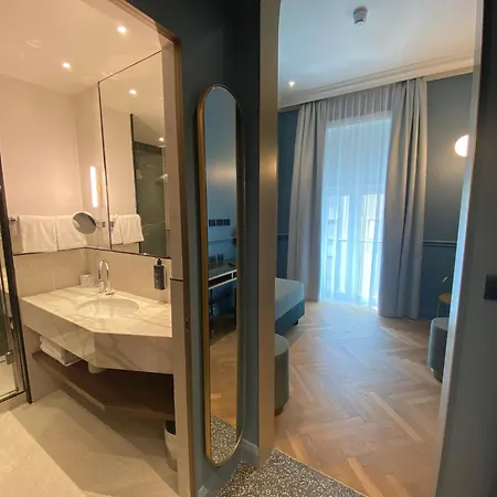 베르나 호텔 밀라노